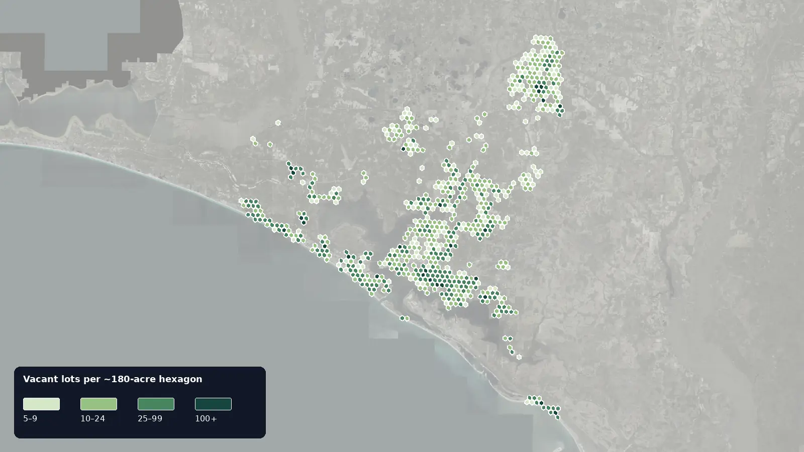 Map of where the vacant lots are in Bay County, Florida, shaded by how many vacant lots each hexagon holds