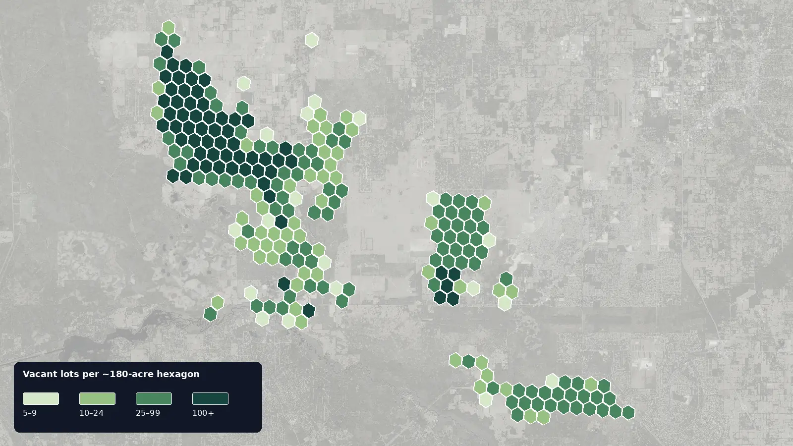 Map of where the vacant lots are in Dunnellon, Florida, shaded by how many vacant lots each hexagon holds