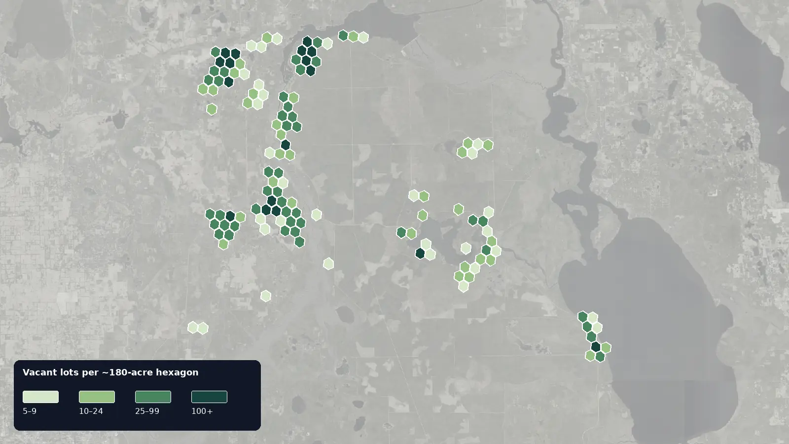 Map of where the vacant lots are in Fort McCoy, Florida, shaded by how many vacant lots each hexagon holds