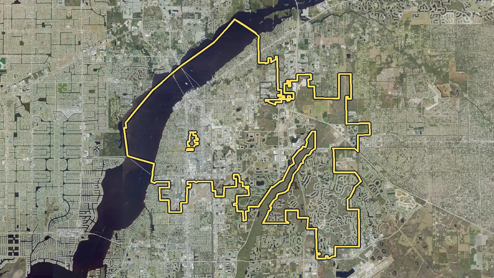 Aerial photo of Fort Myers, Florida, with the community's outline drawn on it