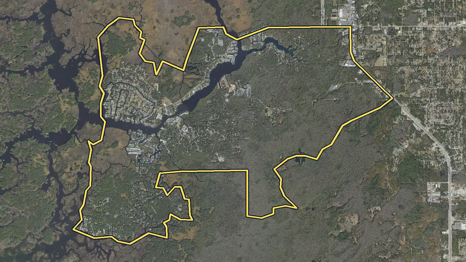 Aerial photo of Homosassa, Florida, with the community's outline drawn on it