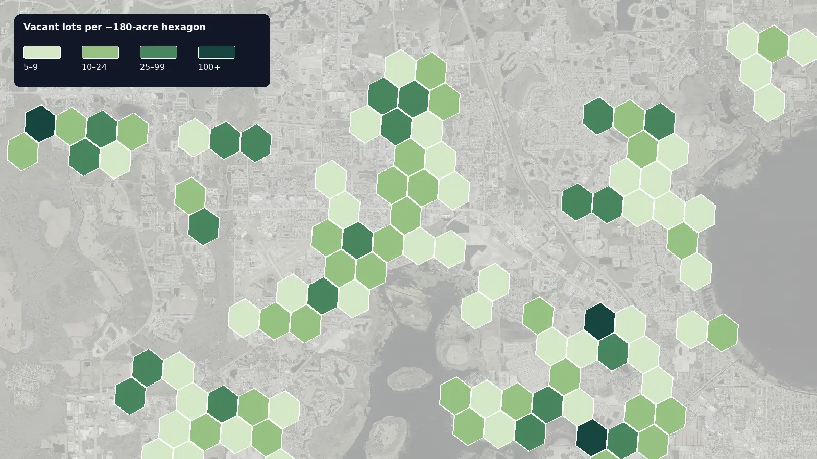 Map of where the vacant lots are in Kissimmee, Florida, shaded by how many vacant lots each hexagon holds