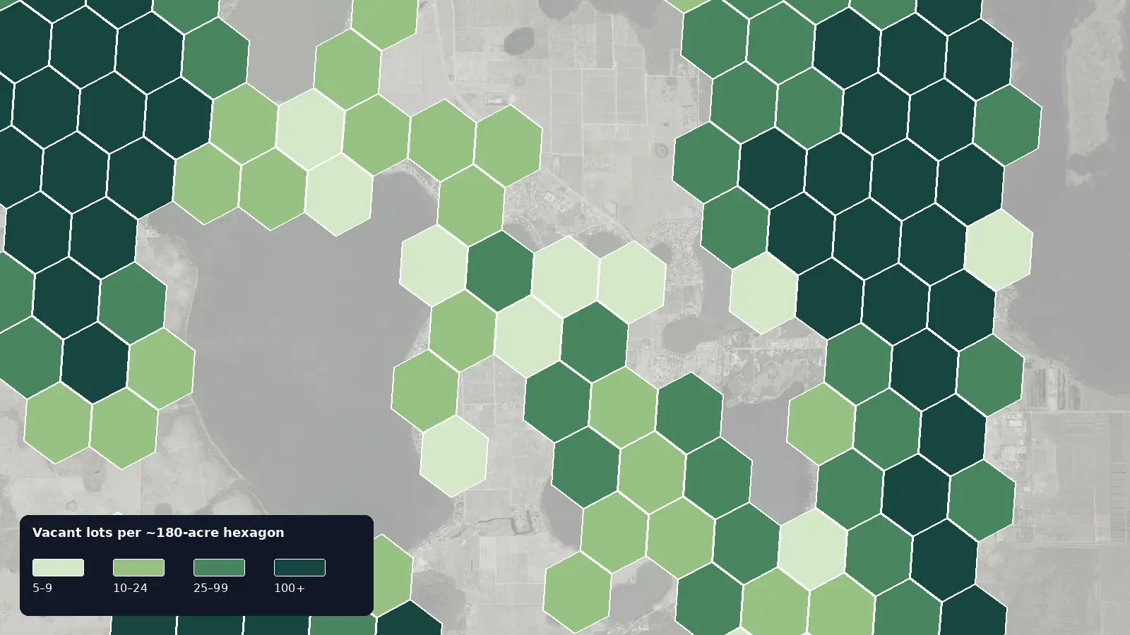 Map of where the vacant lots are in Lake Placid, Florida, shaded by how many vacant lots each hexagon holds