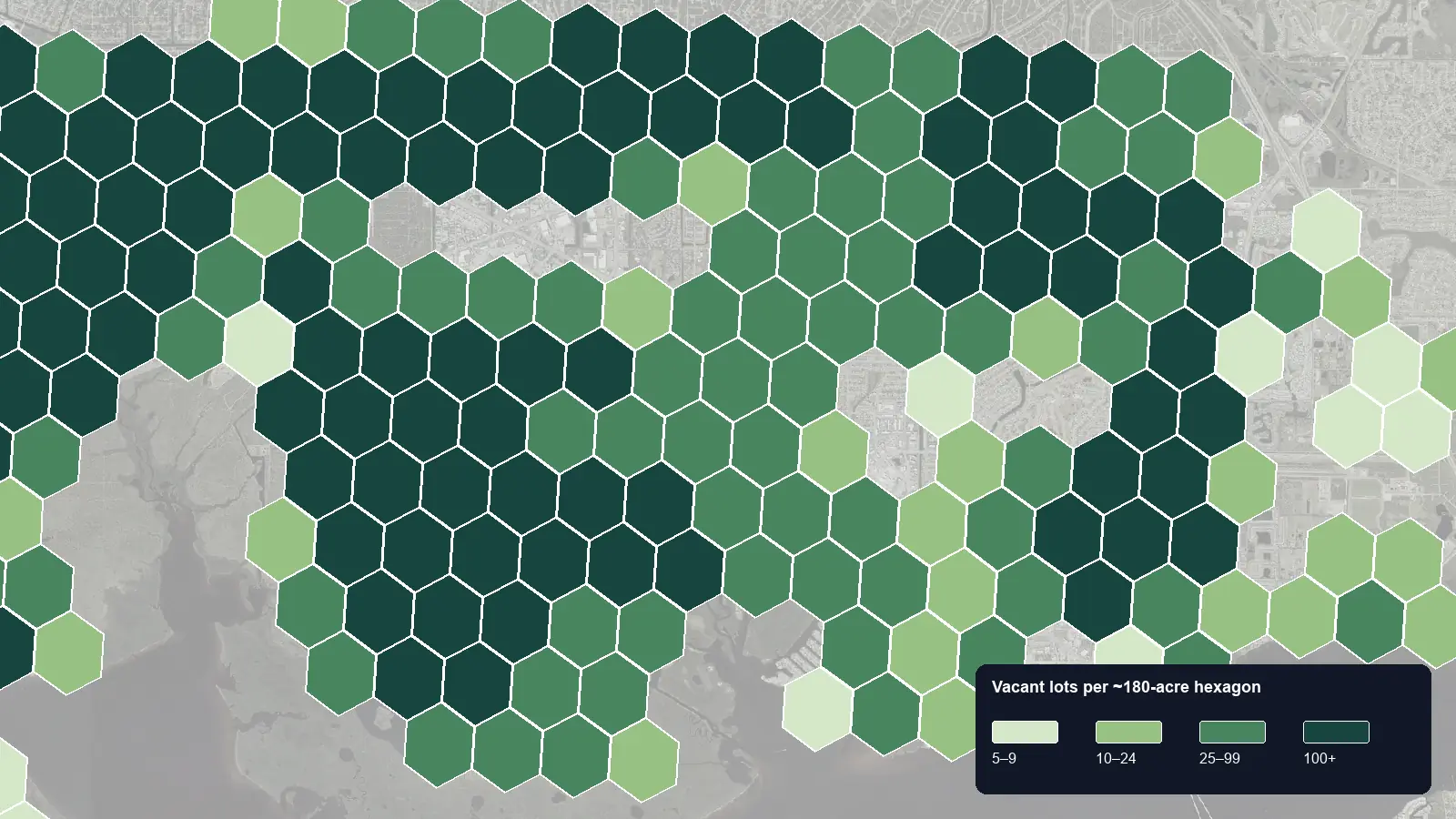 Map of where the vacant lots are in Port Charlotte, Florida, shaded by how many vacant lots each hexagon holds