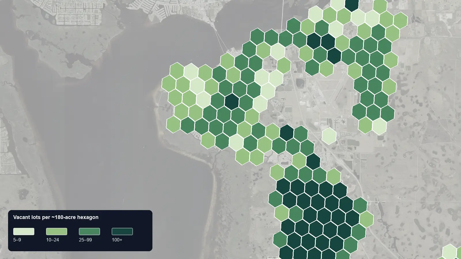 Map of where the vacant lots are in Punta Gorda, Florida, shaded by how many vacant lots each hexagon holds