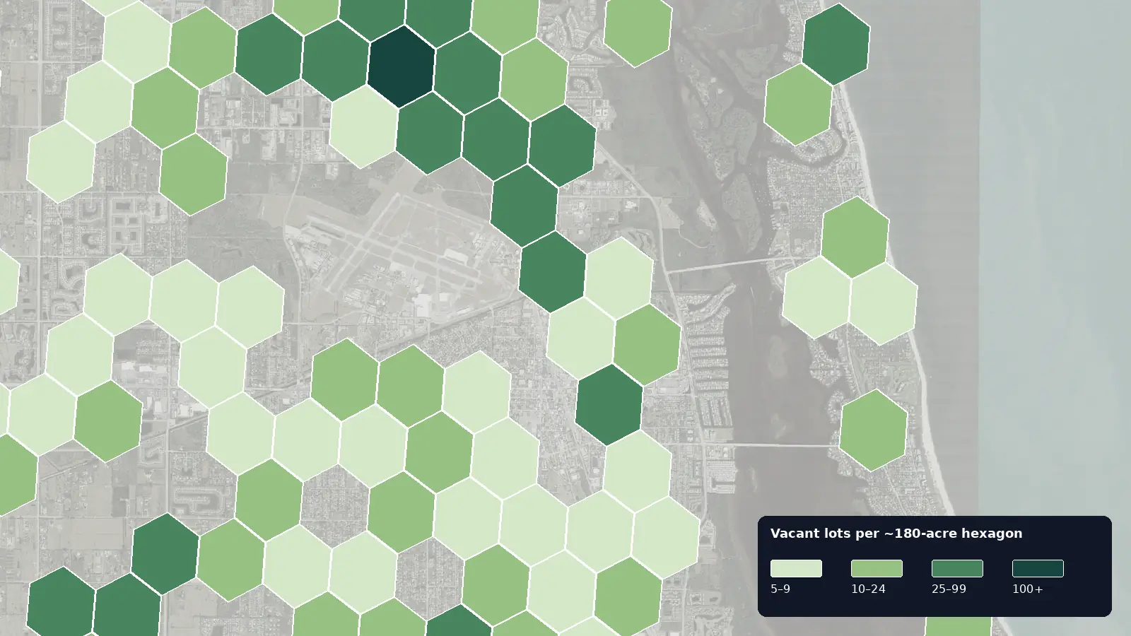 Map of where the vacant lots are in Vero Beach, Florida, shaded by how many vacant lots each hexagon holds